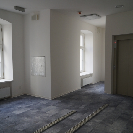 November 2018, by Maciej Cholewiński