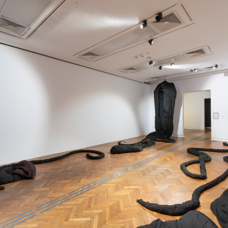 Magdalena Abakanowicz, "Set of Black Organic Forms", part of the Exhibition "War Against Homes. The Neoplastic Room in Solidarity with Ukraine", photography: P. Tomczyk