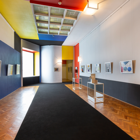 The Neoplastic Room, part of the Exhibition "War Against Homes. The Neoplastic Room in Solidarity with Ukraine", photography: P. Tomczyk