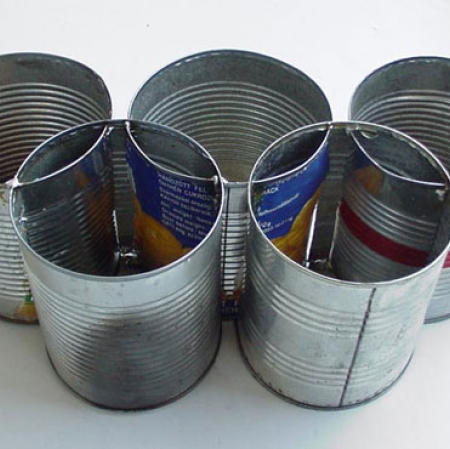 Aid Model, 2000 , object made of tins, Balázs-Dénes collection, Budapest