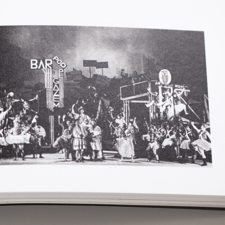 Enrico Prampolini. Futurism, Stage Design and the Polish Avant-garde Theatre, photo: J. Kostarska-Talaga