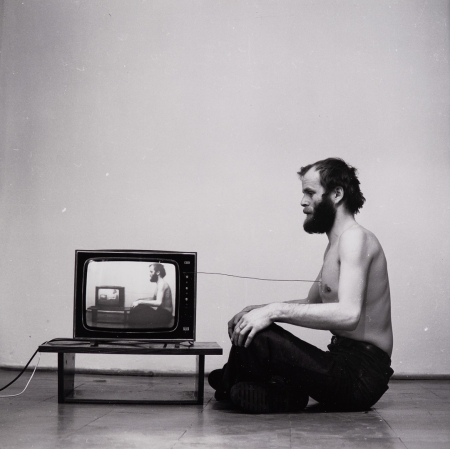 Paweł Kwiek, "Video and breath. The channel of information", 1978/2016, black-and-white photograph, from the collection of Muzeum Sztuki in Łódź
