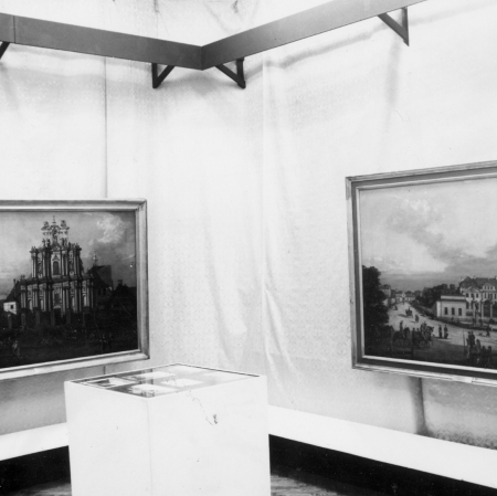 Widok wystawy „Bernardo Belotto Canaletto. 1721-1780. Obrazy z Zamku Królewskiego w Warszawie”, fot. archiwum Muzeum Sztuki w Łodzi