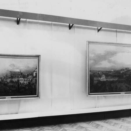 Widok wystawy „Bernardo Belotto Canaletto. 1721-1780. Obrazy z Zamku Królewskiego w Warszawie”, fot. archiwum Muzeum Sztuki w Łodzi
