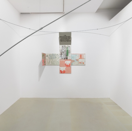 Widok na wystawę "Propotypy 05: Marek Sobczyk. Podróż-Podrut [Polentransport], 2022, fot. Anna Zagrodzka