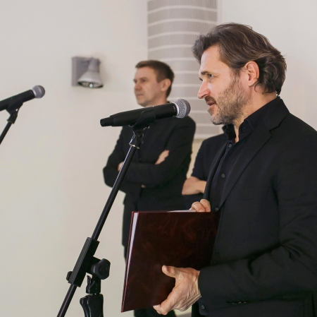 Dyrektor Muzeum Sztuki w Łodzi Jarosław Suchan