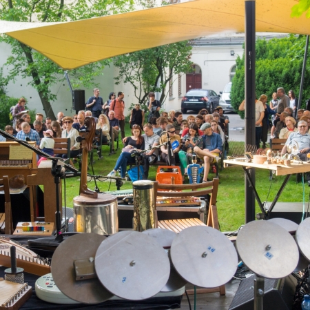 Wystawa Ćwiczenia w autonomii - oczekiwanie na koncert Małych Instrumentów