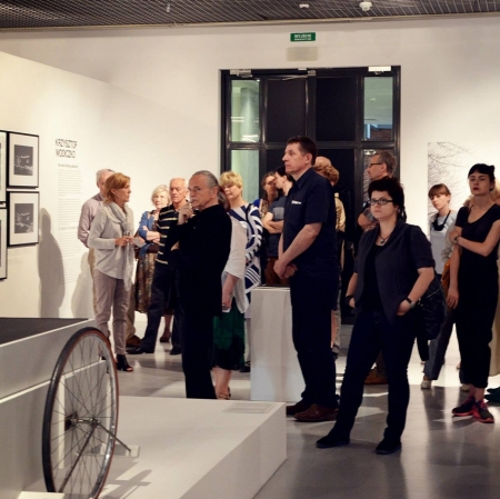 e79b191f63464ab3c68056d7f28ff2ac